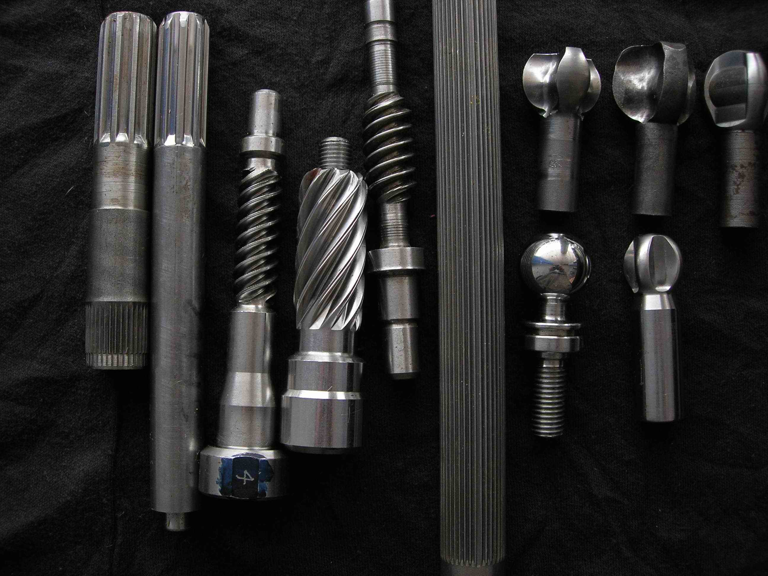   中國(guó)汽車(chē)零部件工業(yè)現(xiàn)狀、問(wèn)題及發(fā)展研究