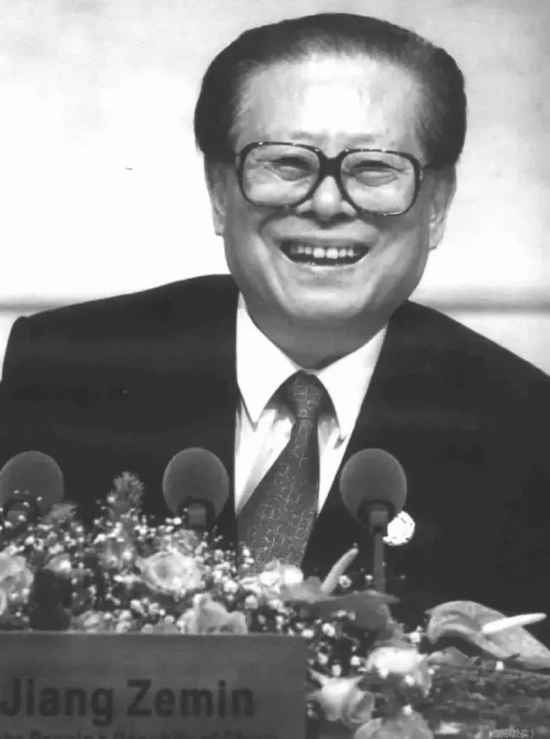 20年前，江澤民主席提出推動新經(jīng)濟發(fā)展的“四個更新”!